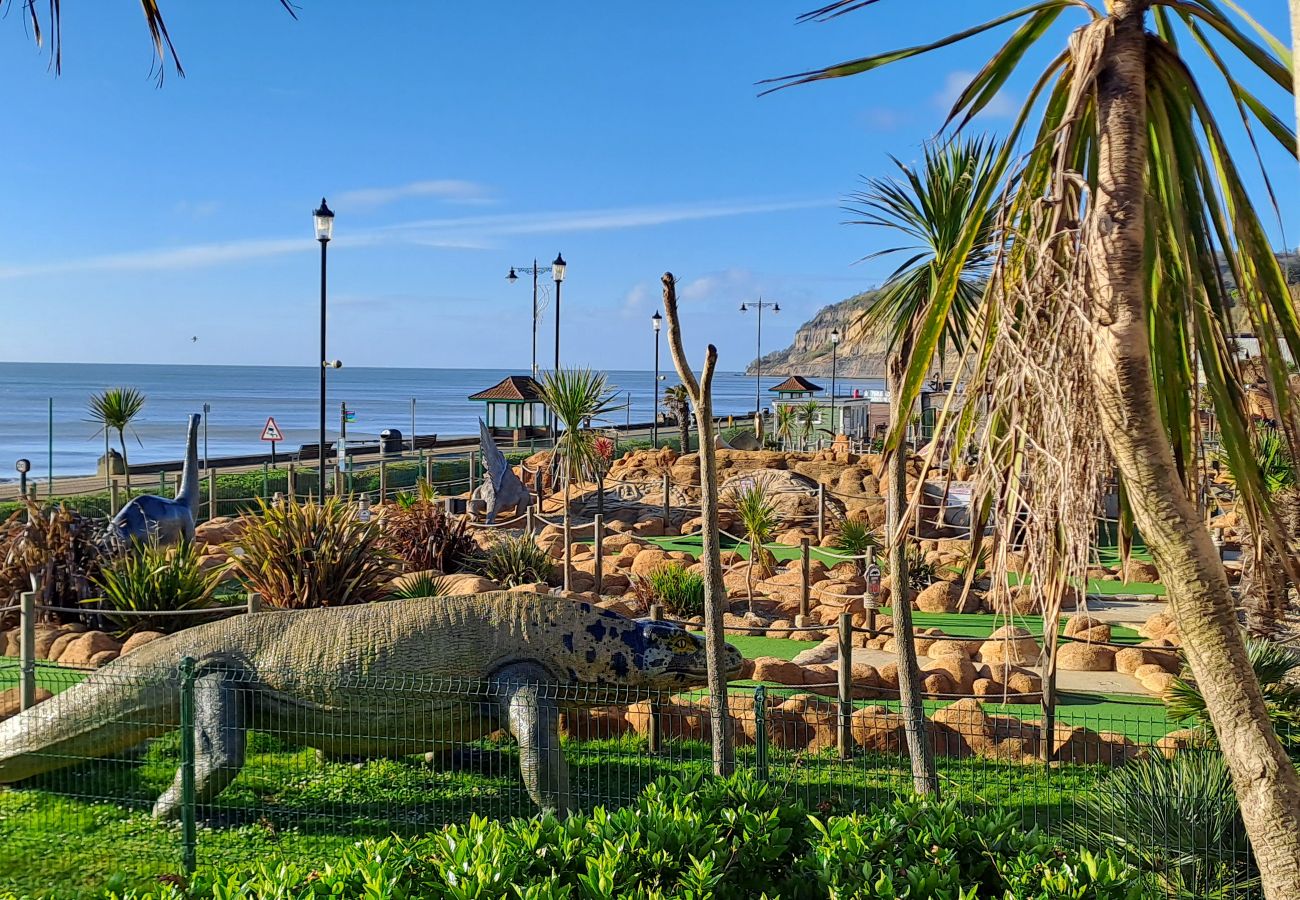 Cottage in Shanklin - 2 Apse Castle Cottages, Shanklin, Isle of Wight.