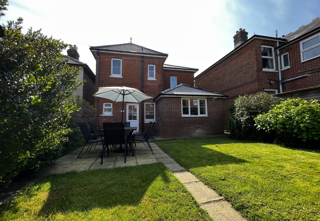 House in Shanklin - Briar Bank, The Isle of Wight.