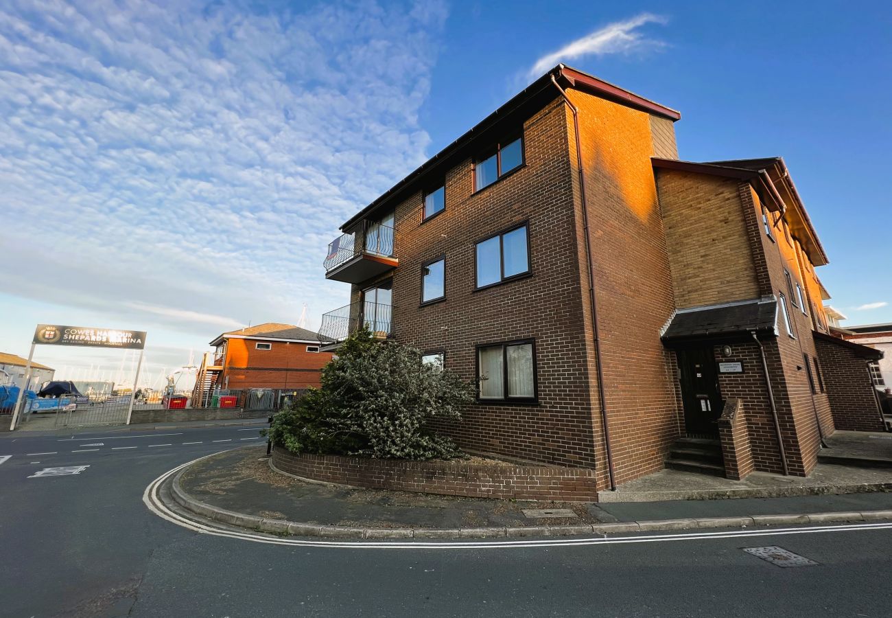 Apartment in Cowes - Brunswick Court, The Isle of Wight. 