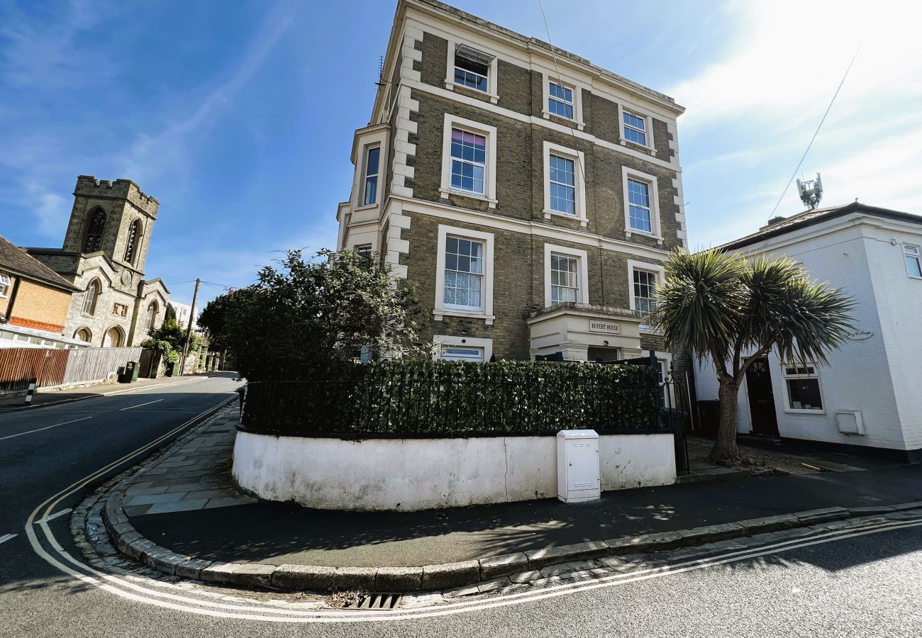 Apartment in Ryde - Carpe Diem, The Isle of Wight. 