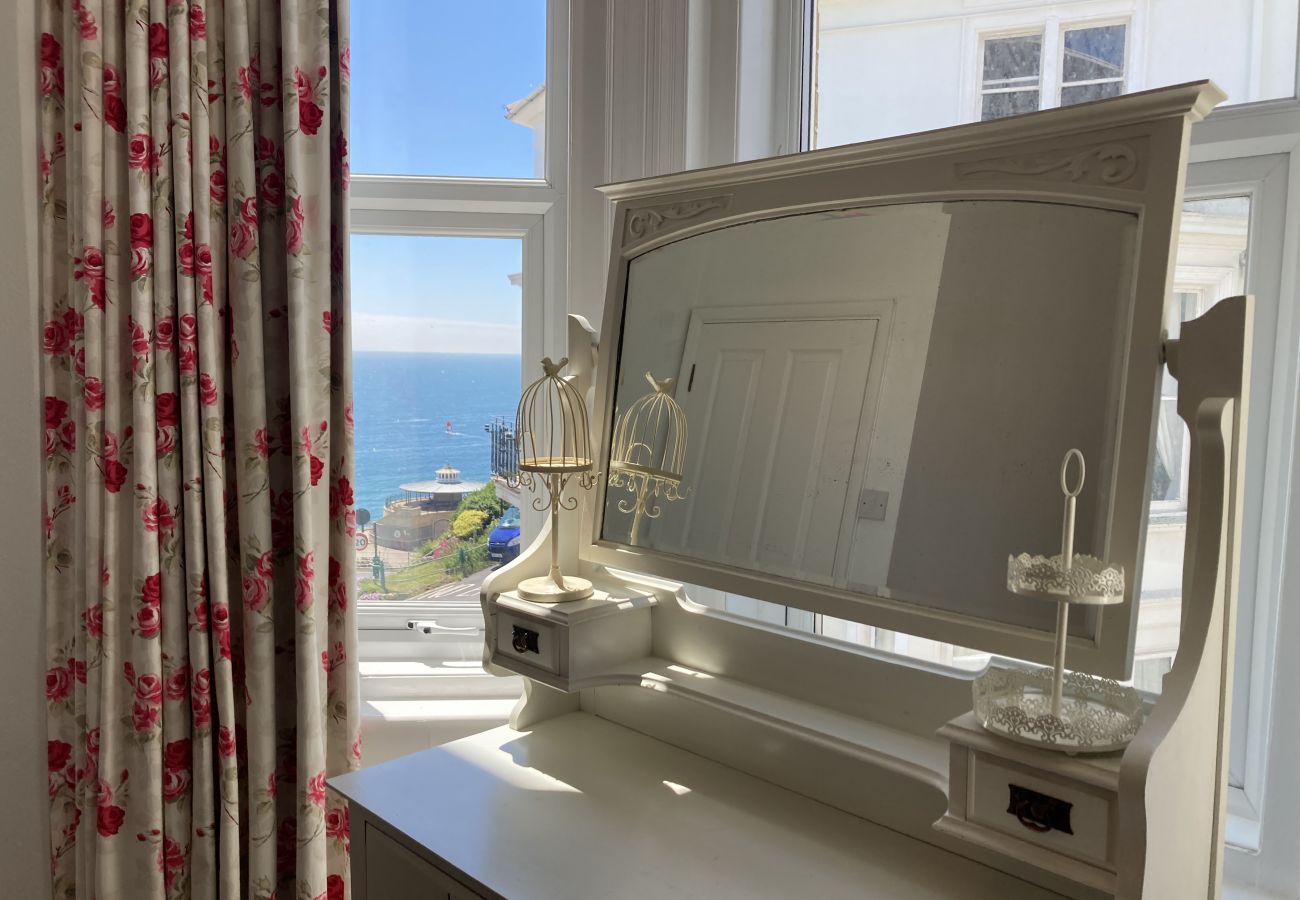 Apartment in Ventnor - Flat 2, 1 Alexandra Gardens, The Isle of Wight. 