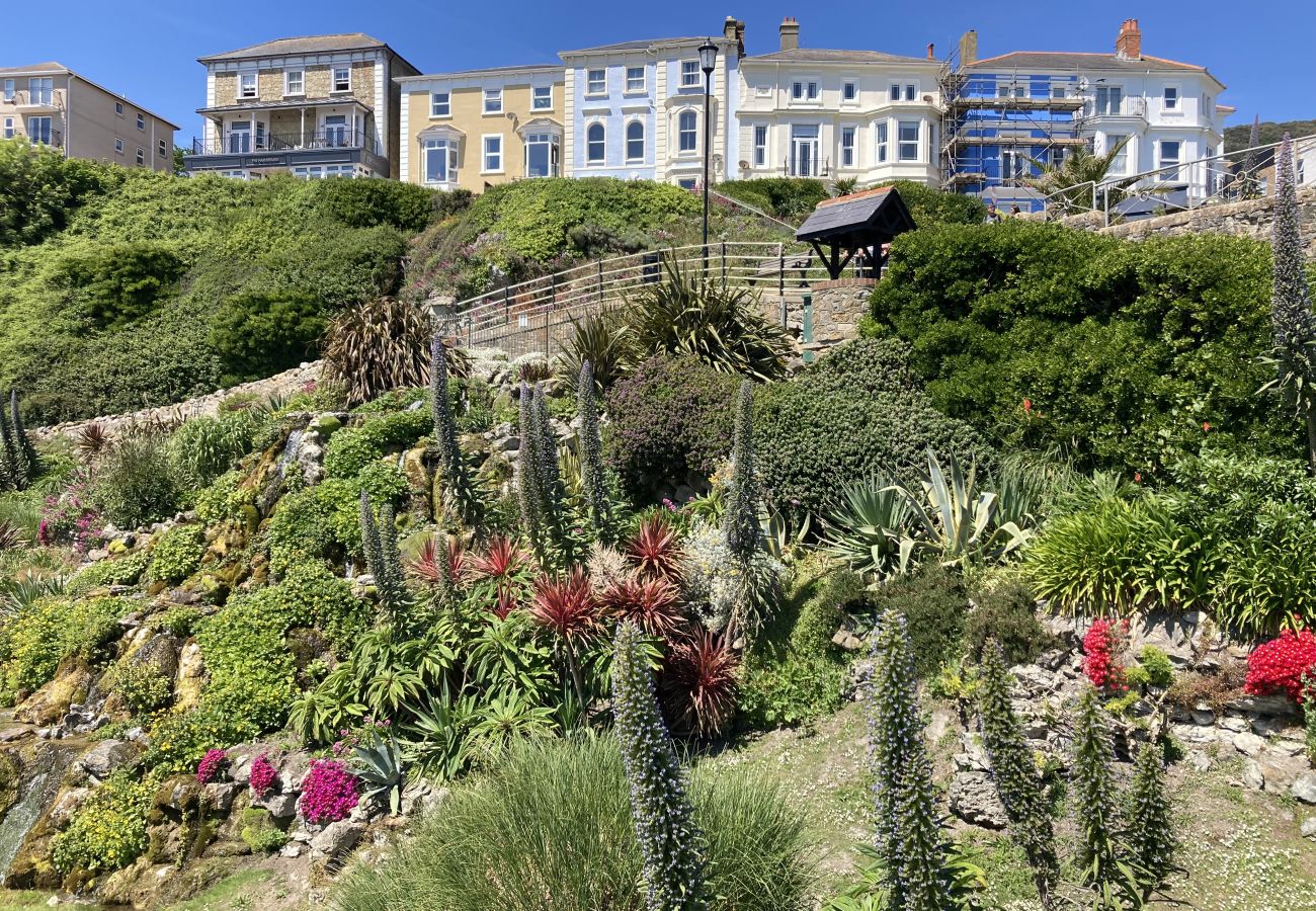 Apartment in Ventnor - Flat 2, 1 Alexandra Gardens, The Isle of Wight. 