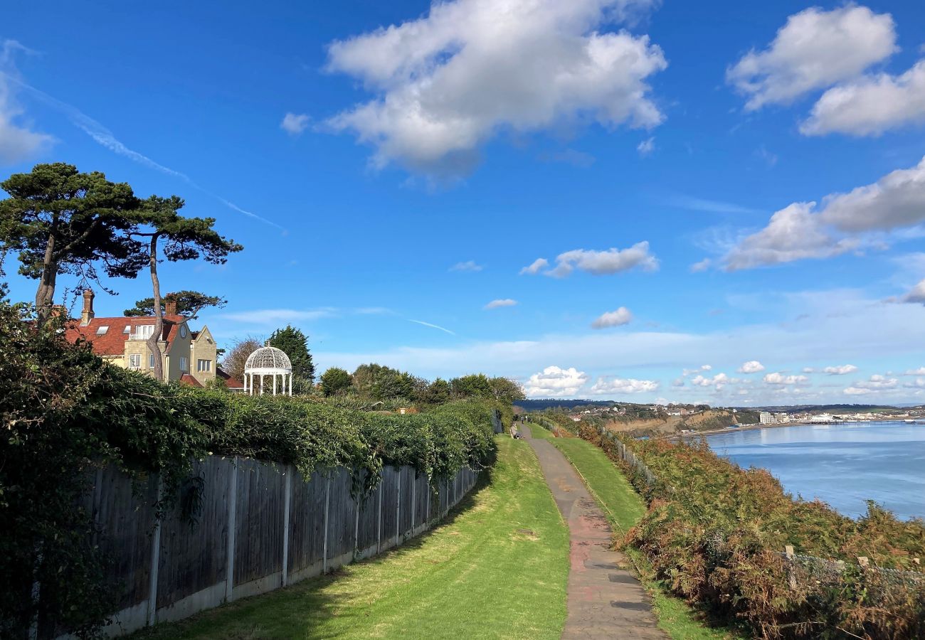 House in Shanklin - Littlestairs, The Isle of Wight.