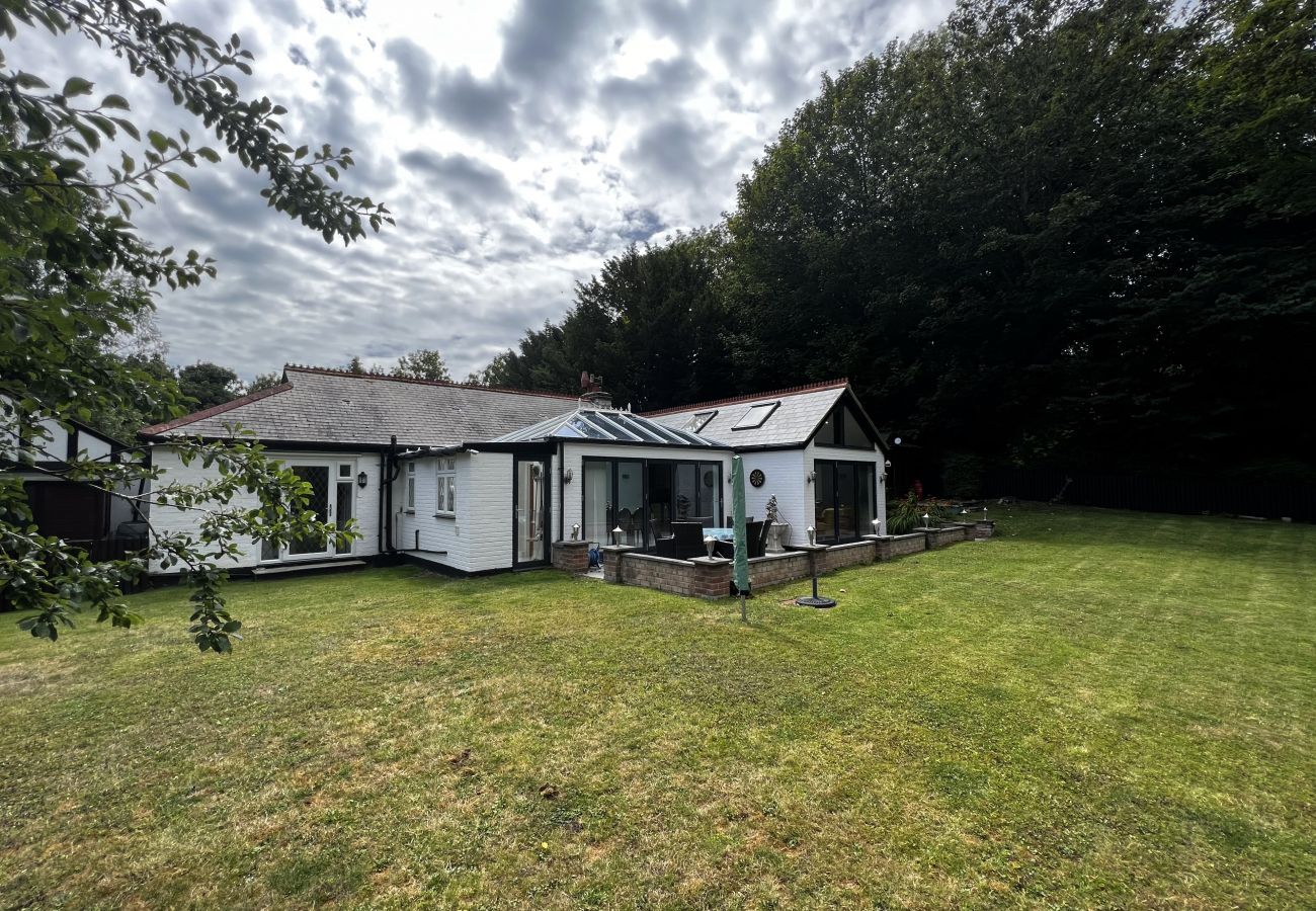 Bungalow in St Lawrence - Monte Bre, The Isle of Wight.