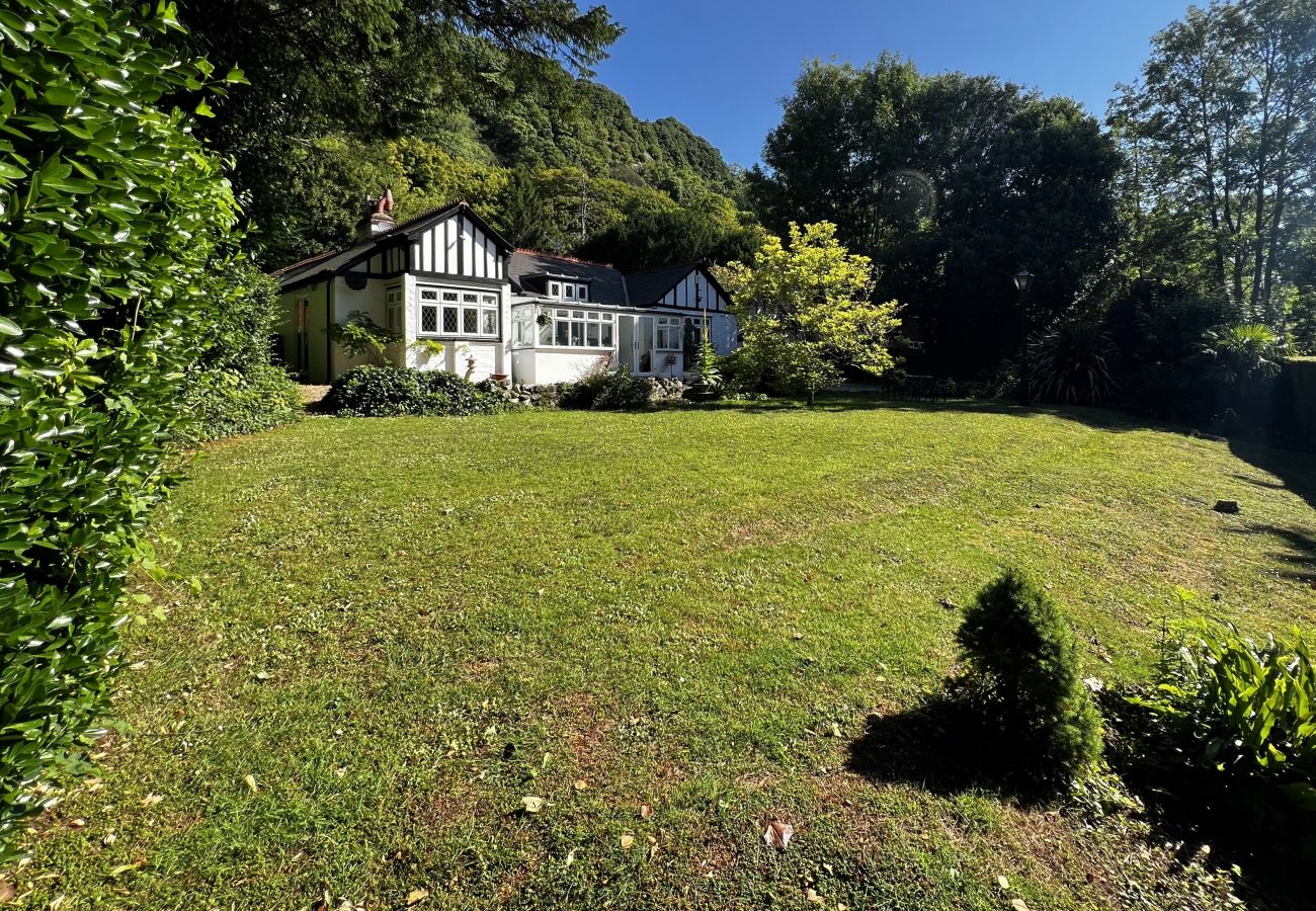 Bungalow in St Lawrence - Monte Bre, The Isle of Wight.