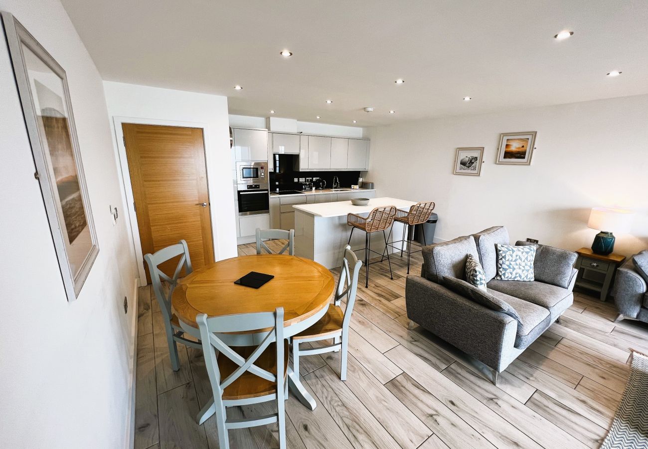 Apartment in Sandown - Sandy Shores, The Isle of Wight. 