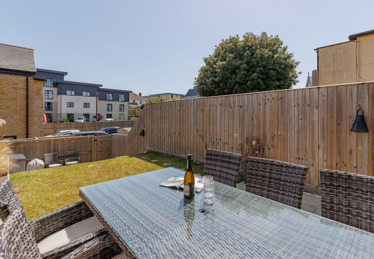 Terraced House in Sandown - Seagrass, Sandown, Isle of Wight