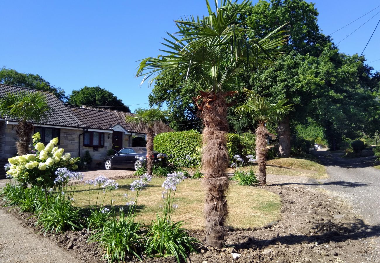 Bungalow in Rookley - Squirrels Nest, The Isle of Wight. 