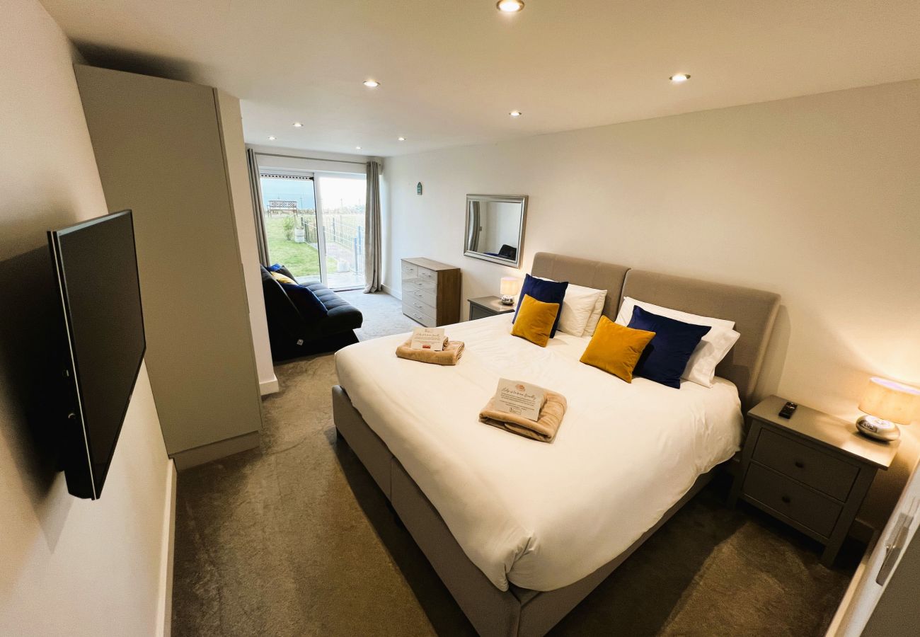 Apartment in Sandown - The Beach Retreat, The Isle of Wight. 