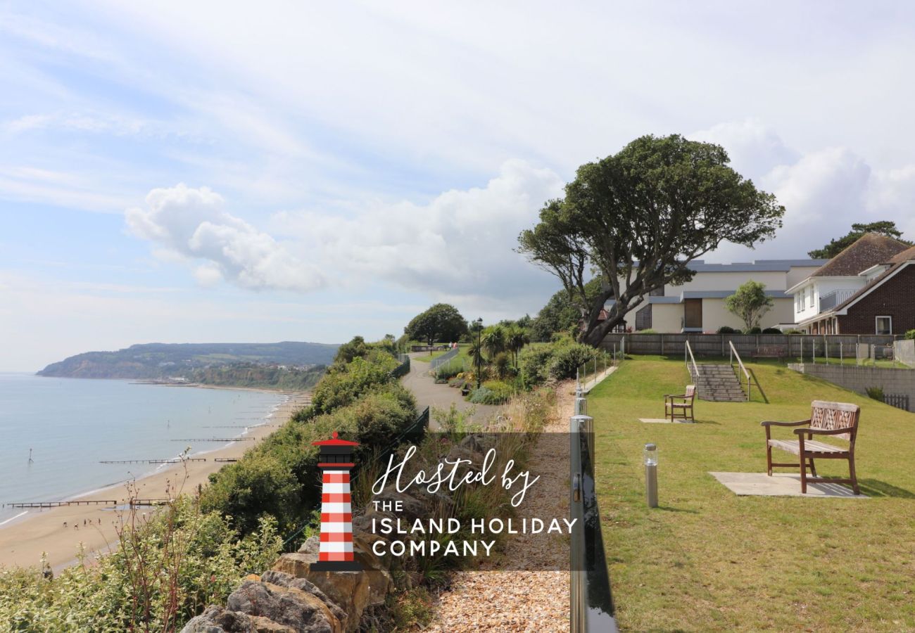 Apartment in Sandown - The Beach Retreat, The Isle of Wight. 