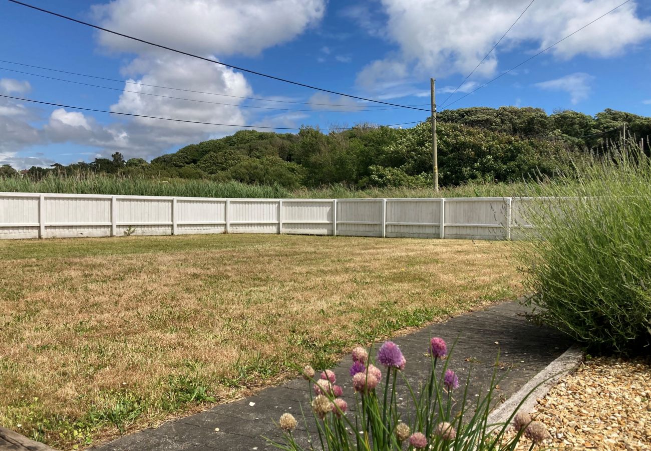 Apartment in Freshwater - The Gate, The Isle of Wight. 