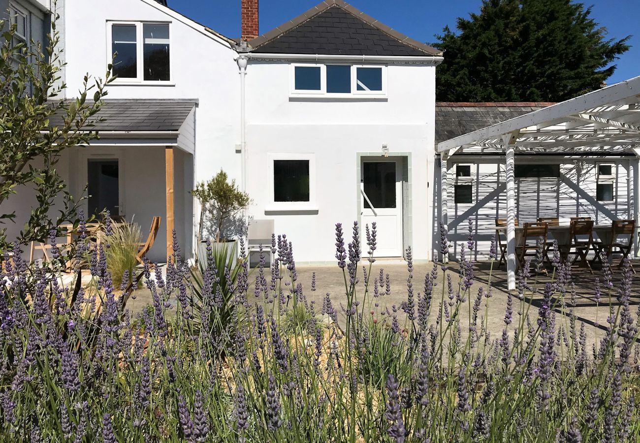 Apartment in Freshwater - The Gate, The Isle of Wight. 