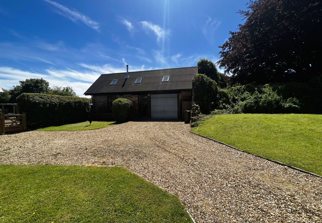 House in Blackwater - Whitestone Barn, The Isle of Wight. 