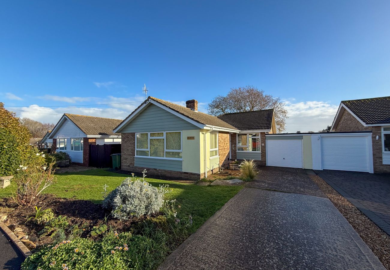 Bungalow in Seaview - Willow-Oak, The Isle of Wight. 