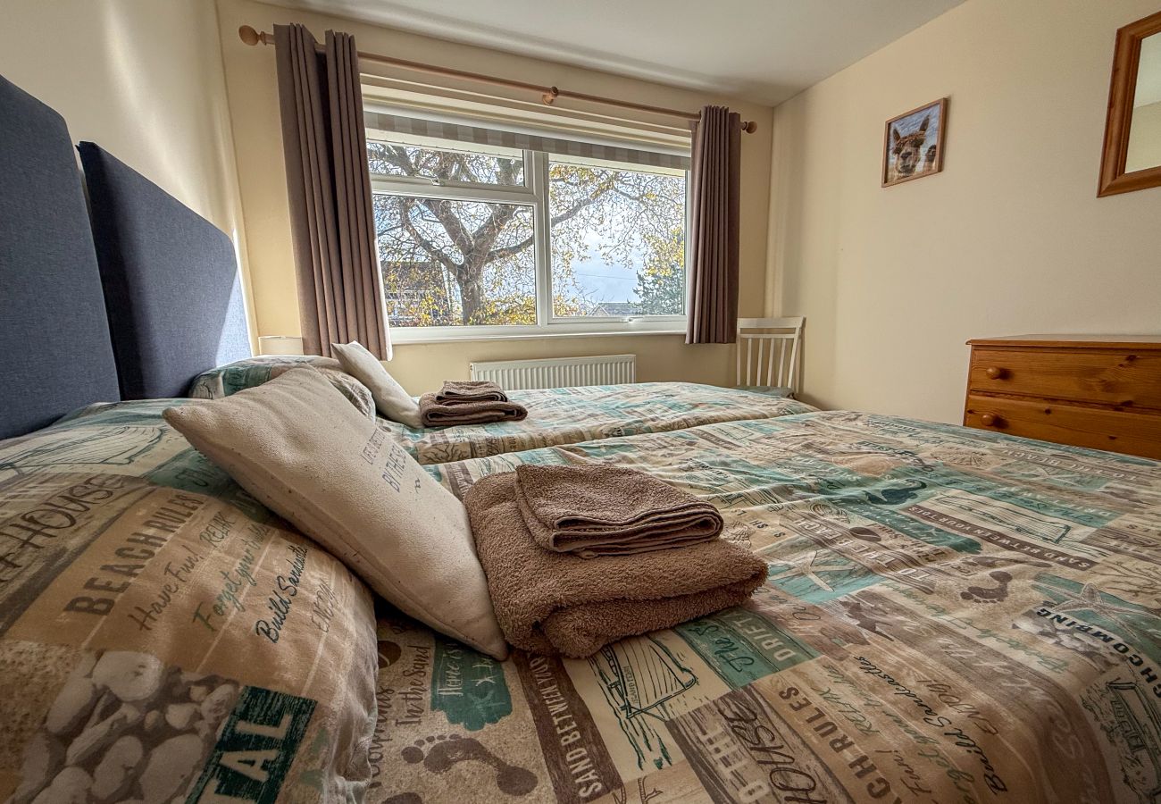 Bungalow in Seaview - Willow-Oak, The Isle of Wight. 