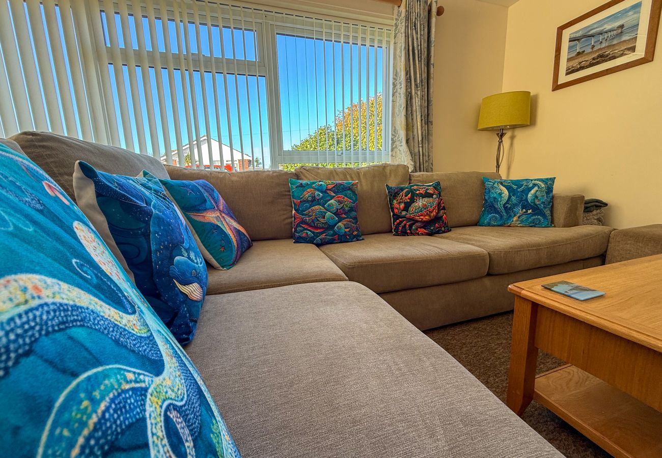 Bungalow in Seaview - Willow-Oak, The Isle of Wight. 