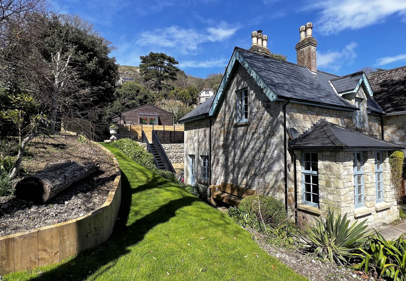 Cottage in St Lawrence - Belvedere Cottage, The Isle of Wight. 