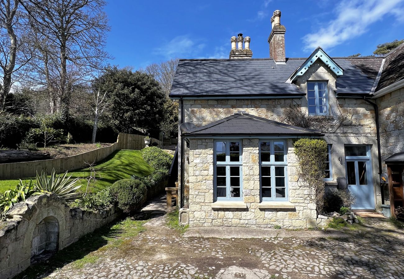 Cottage in St Lawrence - Belvedere Cottage, The Isle of Wight. 