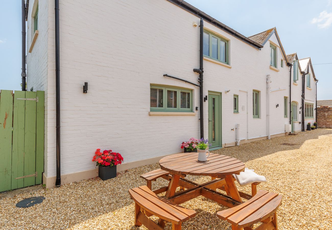 Cottage in Sandown - Coach House Annexe, The Isle of Wight. 