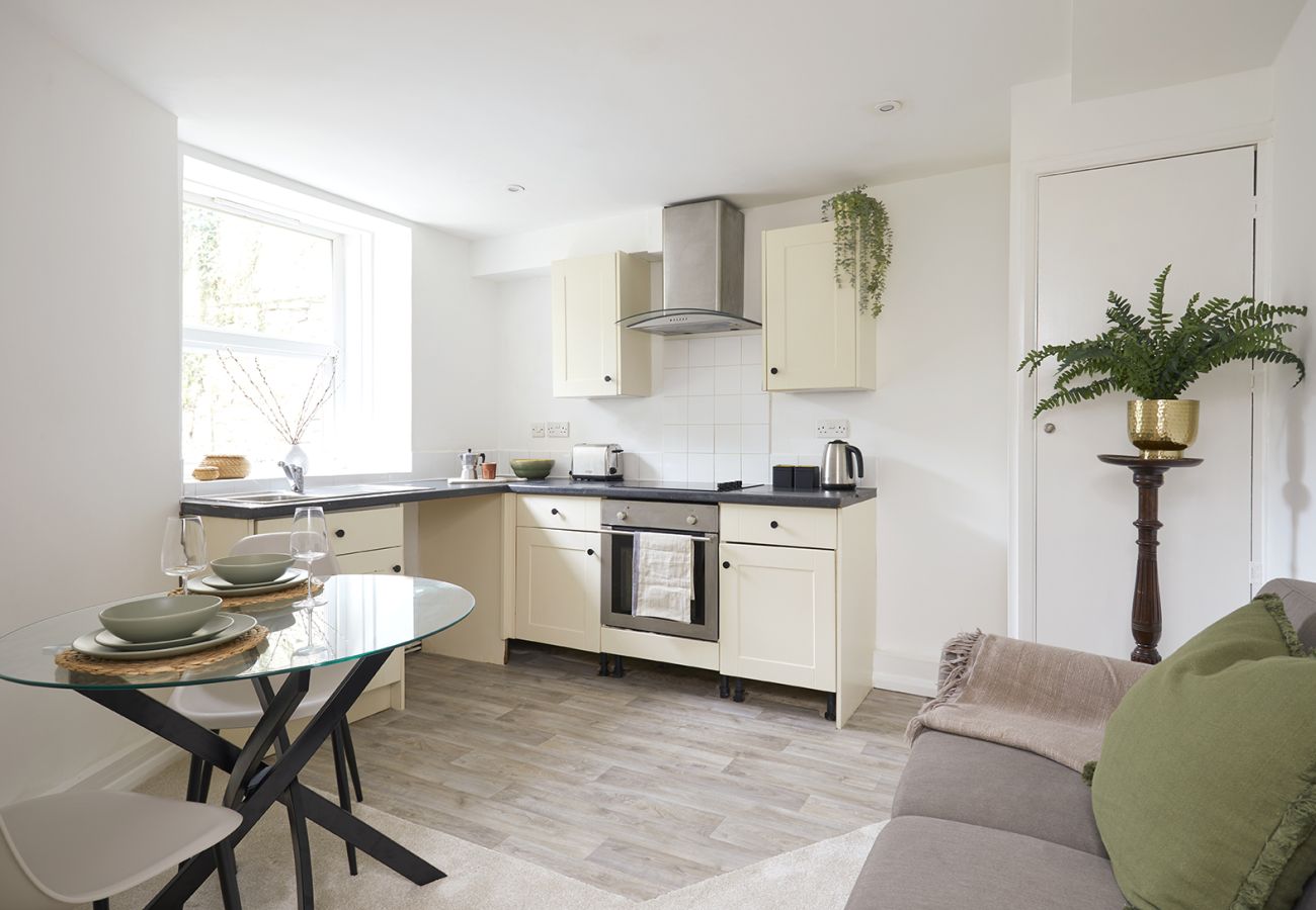 Apartment in Ryde - Wrafton House, Apartment 1, The Isle of Wight. 