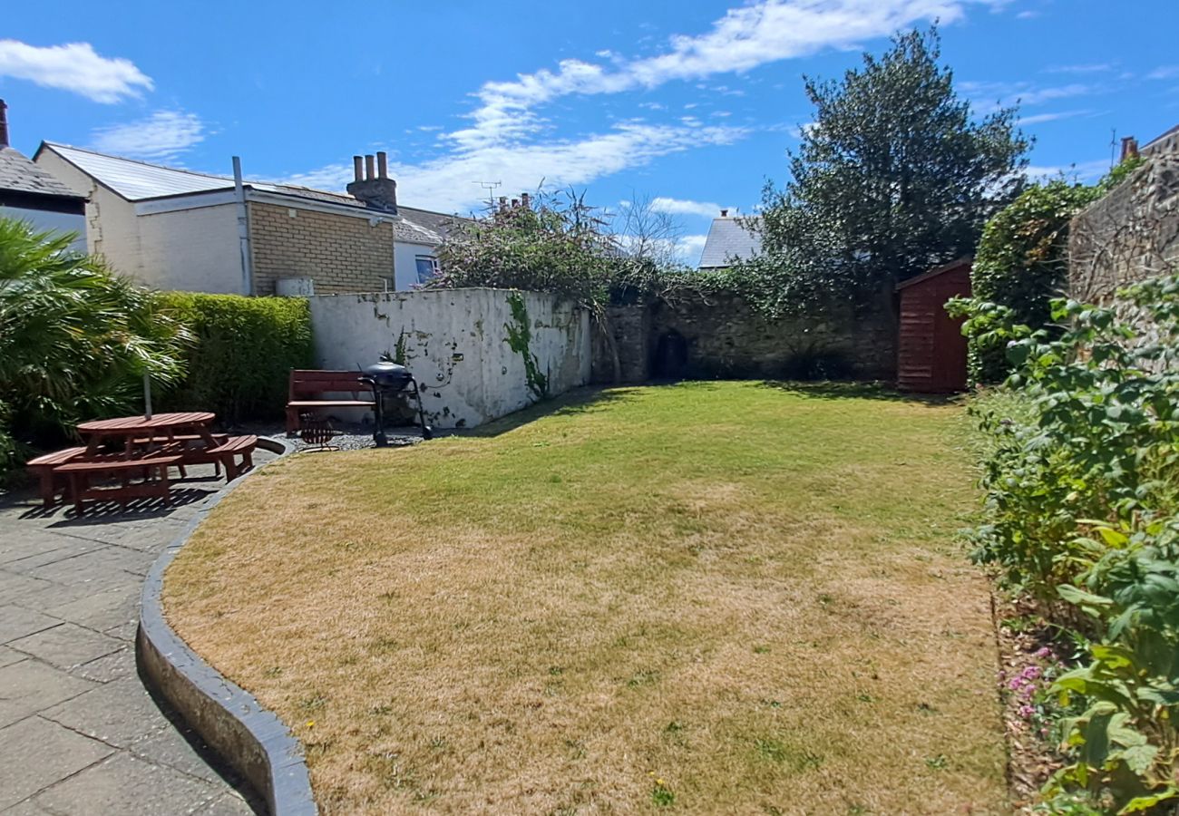 Terraced House in Ryde - St Georges Villa The Isle of Wight