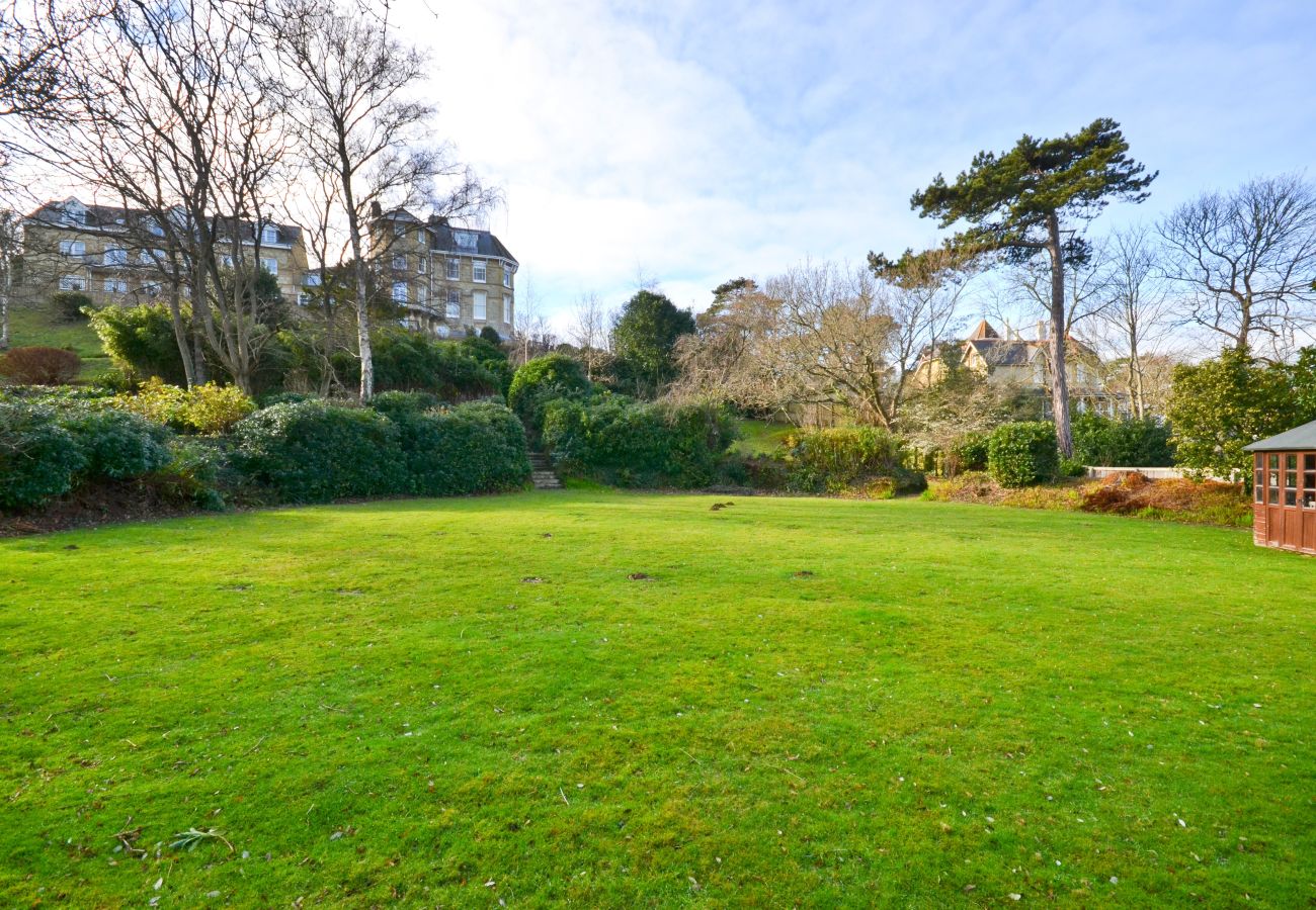 Apartment in Shanklin - Stunning Ocean Views Isle of Wight