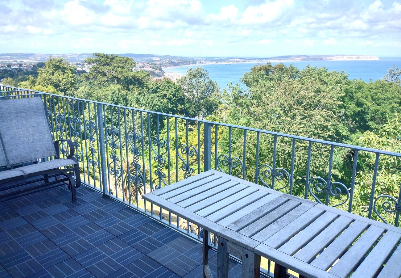 Apartment in Shanklin - Stunning Ocean Views Isle of Wight