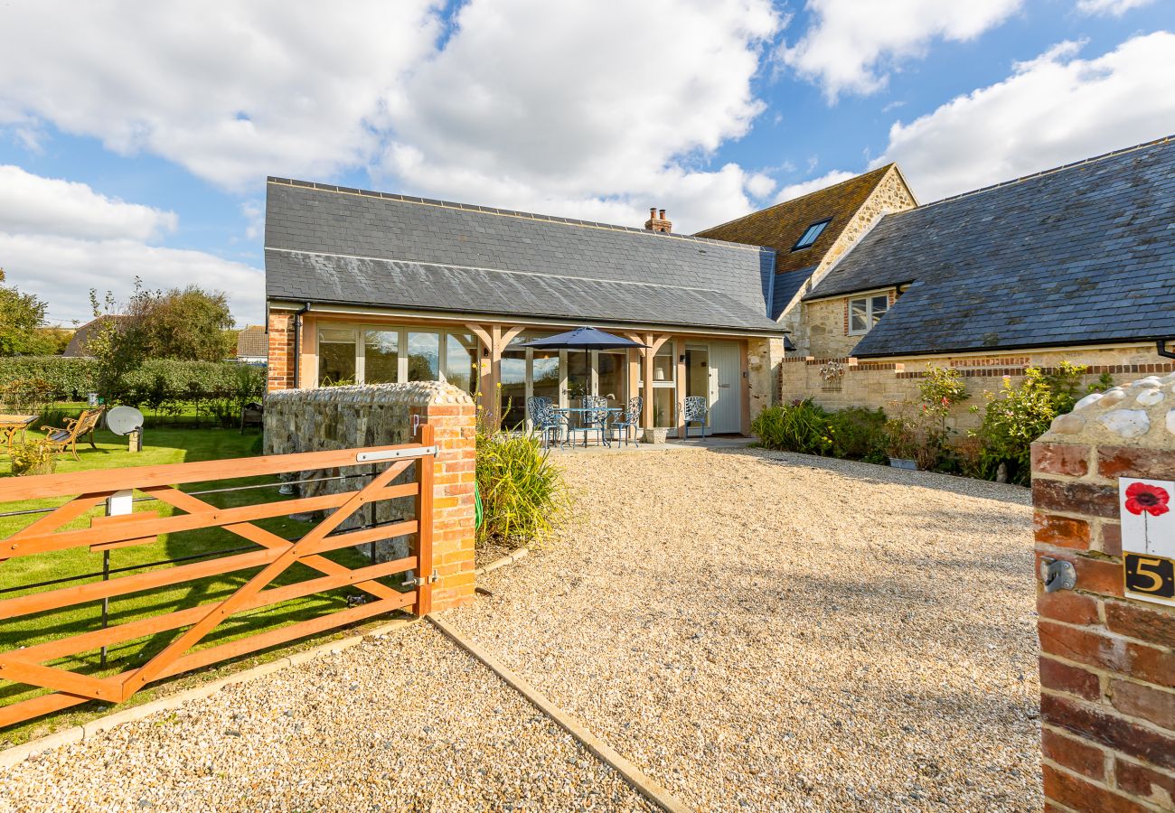 Cottage in Brighstone - The Poppies The Isle of Wight