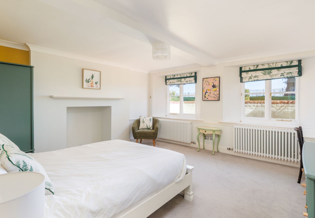 Apartment in Shanklin - Old Vicarage Garden Apartment - Isle of Wight