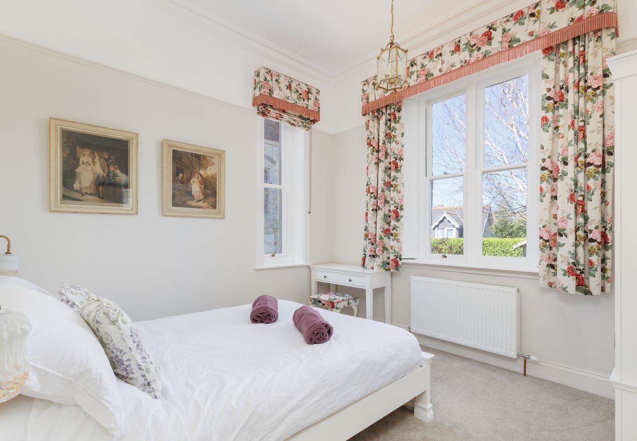 Apartment in Shanklin - Old Vicarage Garden Apartment - Isle of Wight