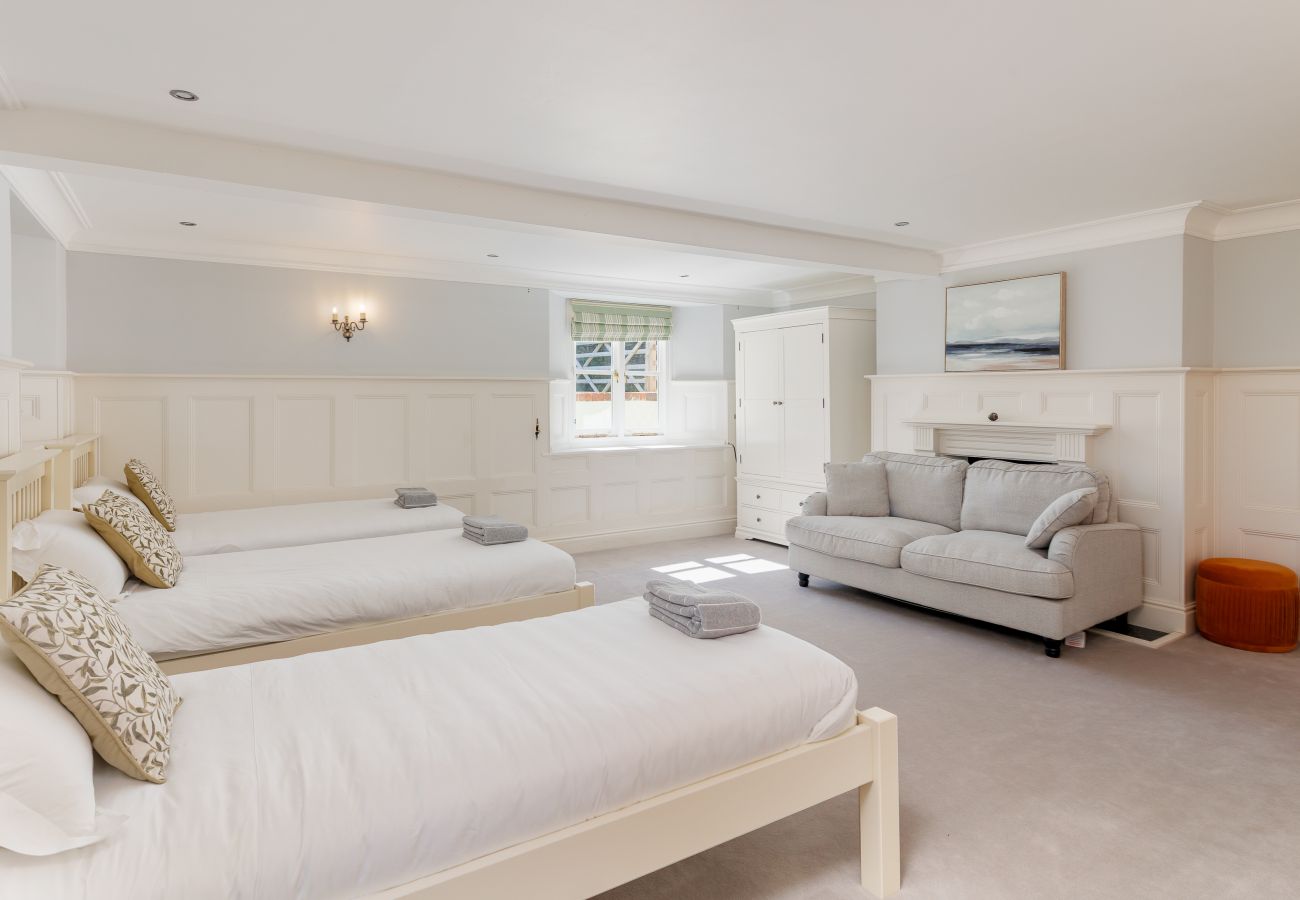 Apartment in Shanklin - Old Vicarage Garden Apartment - Isle of Wight