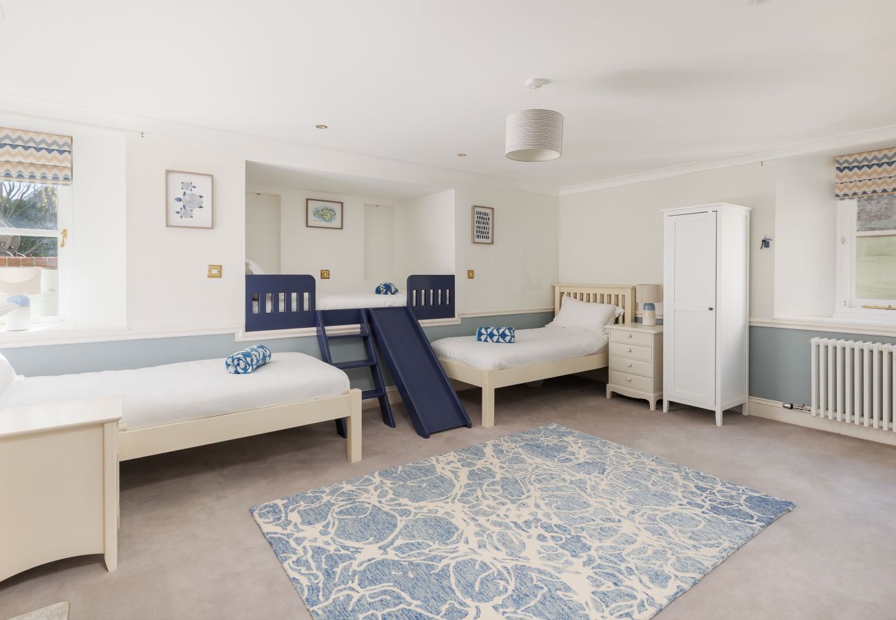 Apartment in Shanklin - Old Vicarage Garden Apartment - Isle of Wight