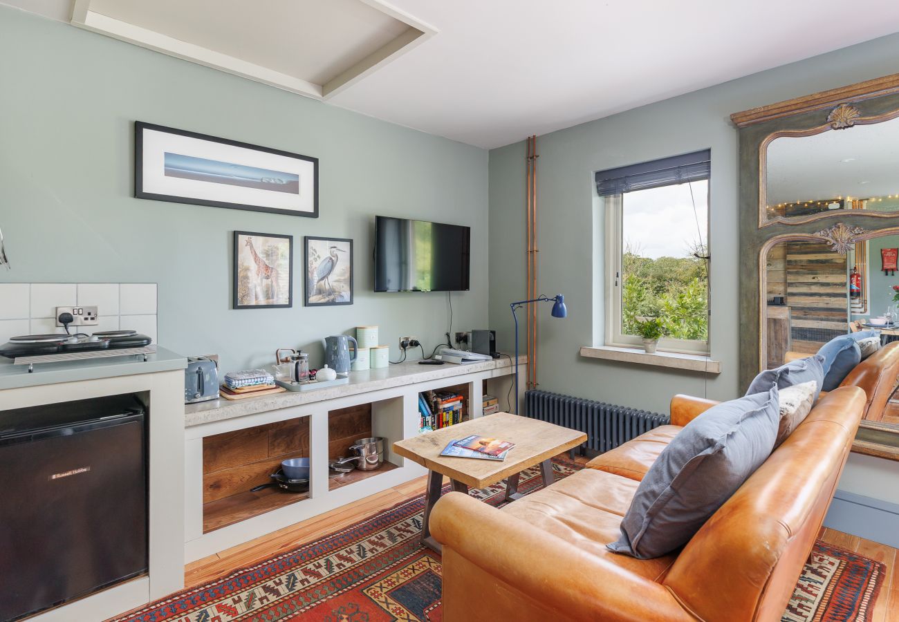 Studio in Ryde - The Little Dairy Studio - Isle of Wight