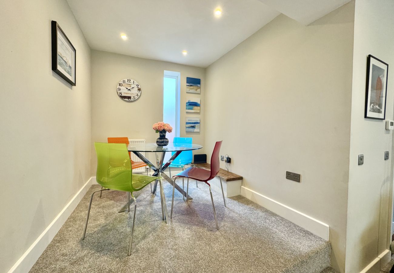 House in Ryde - Castle Cottage, Ryde, Isle of Wight