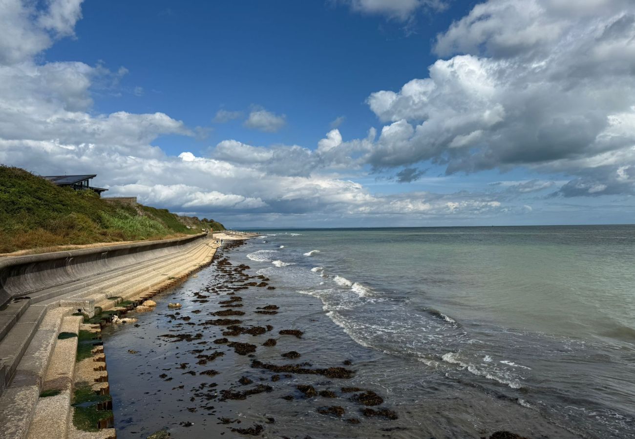 Bungalow in Bembridge - Pebble Beach 