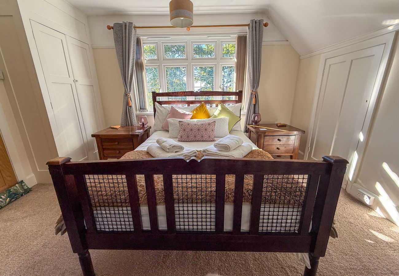 Cottage in Wootton Bridge - Squirrel Haven 