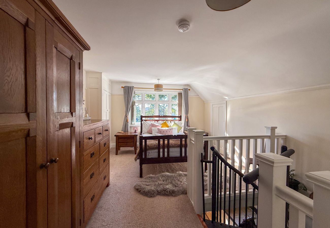 Cottage in Wootton Bridge - Squirrel Haven 