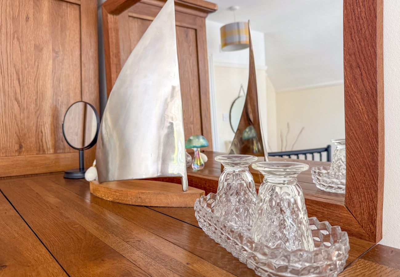 Cottage in Wootton Bridge - Squirrel Haven 