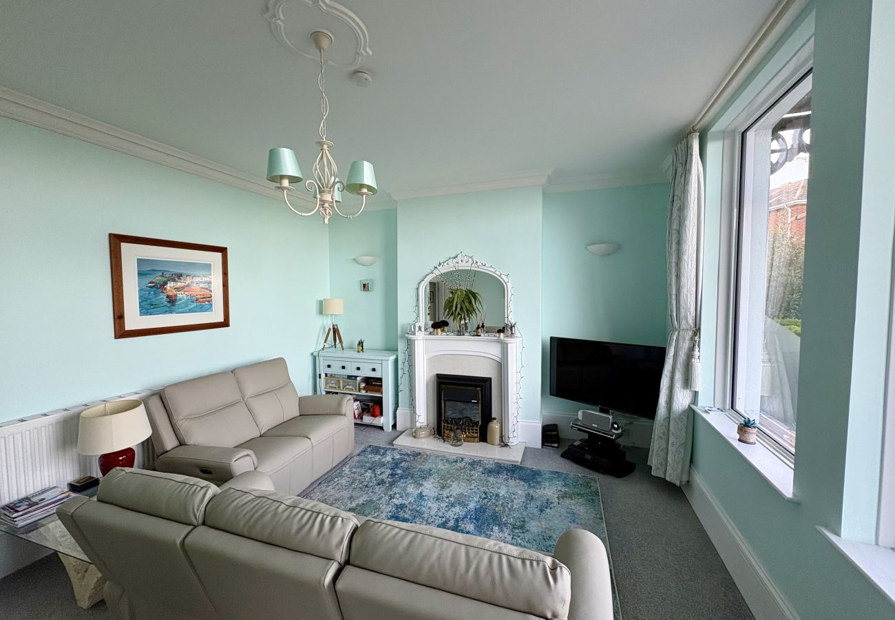 Apartment in Cowes - Cowes Garden Apartment 