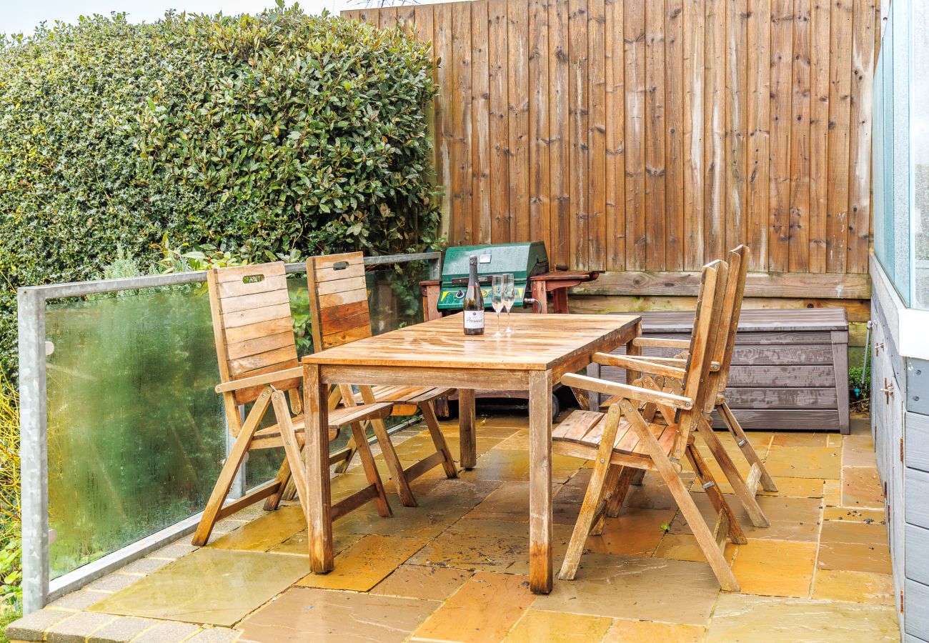 Apartment in Cowes - Solent Garden 