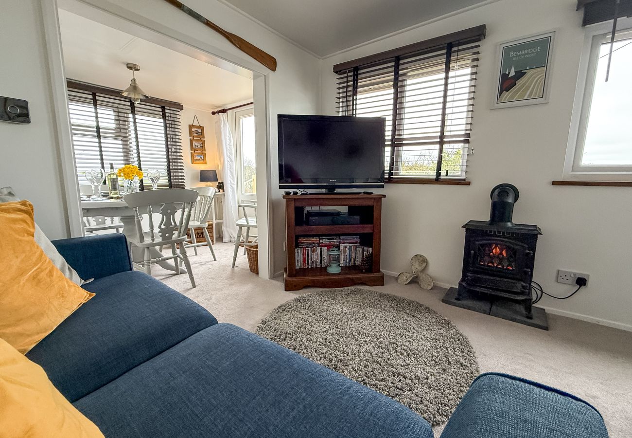 Bungalow in Bembridge - Red Cedars