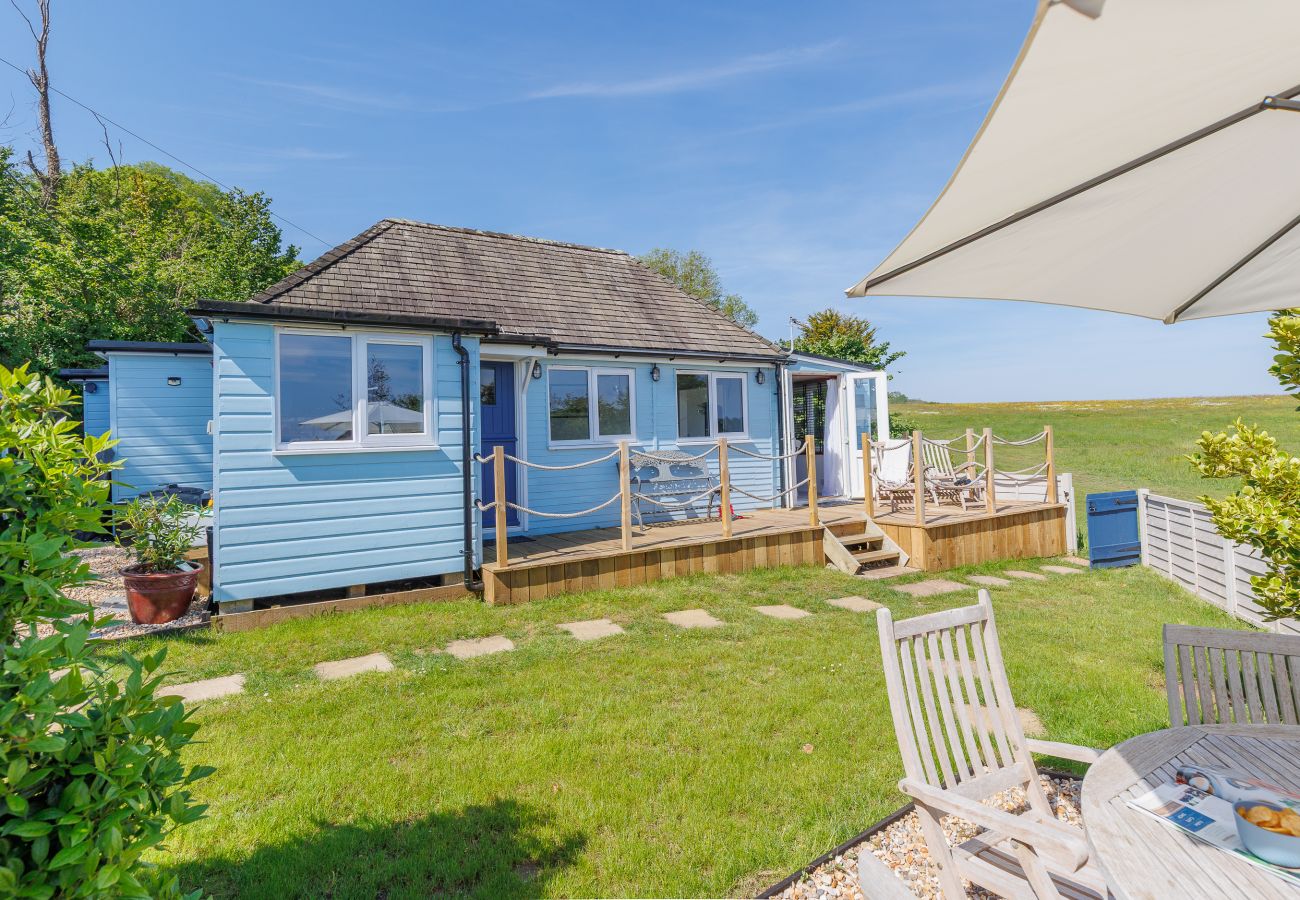 Bungalow in Bembridge - Red Cedars with Private Hot Tub 
