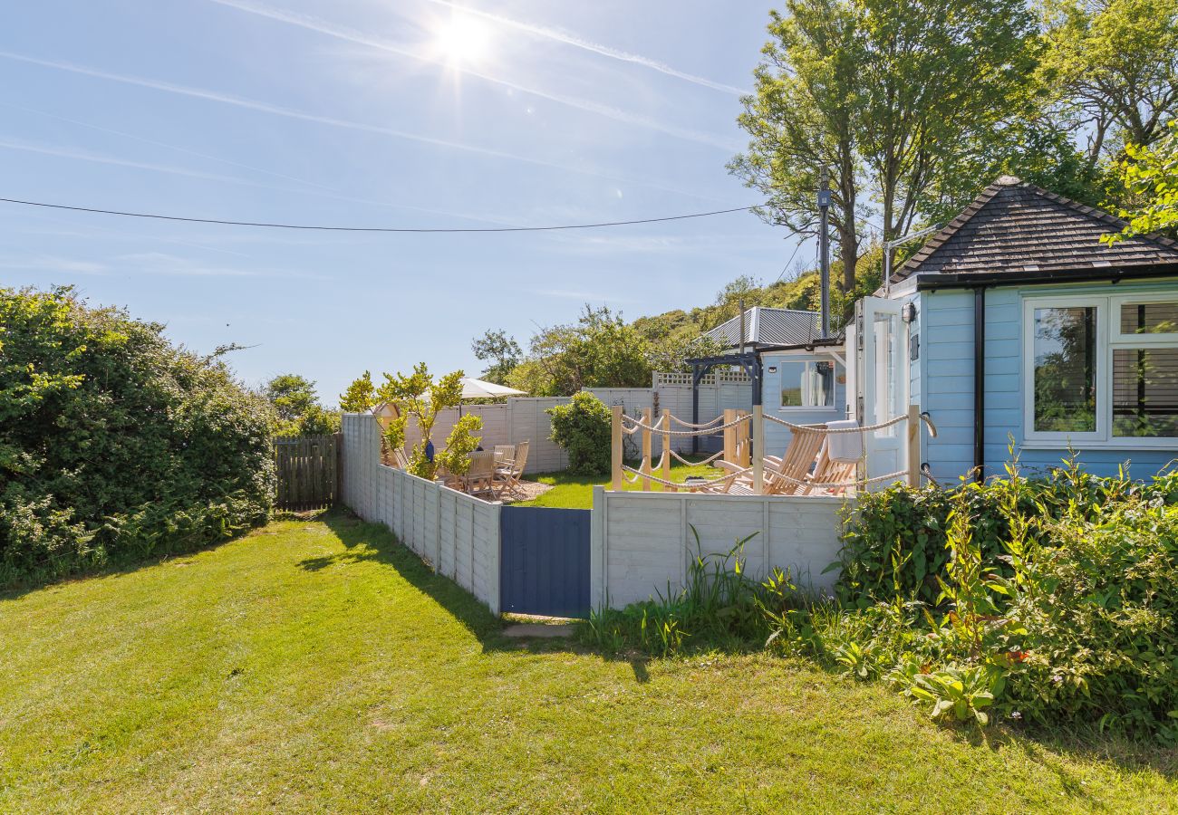 Bungalow in Bembridge - Red Cedars with Private Hot Tub 