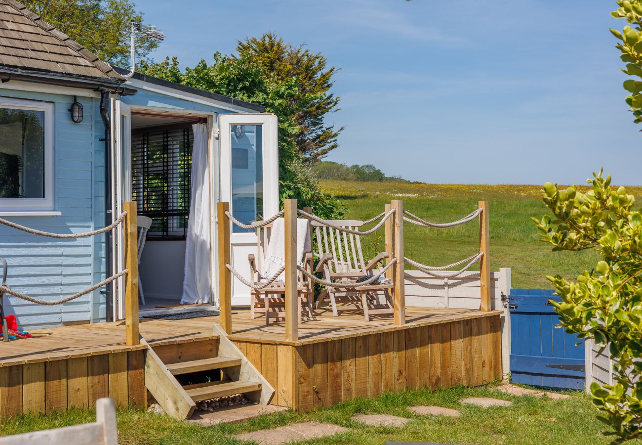 Bungalow in Bembridge - Red Cedars with Private Hot Tub 