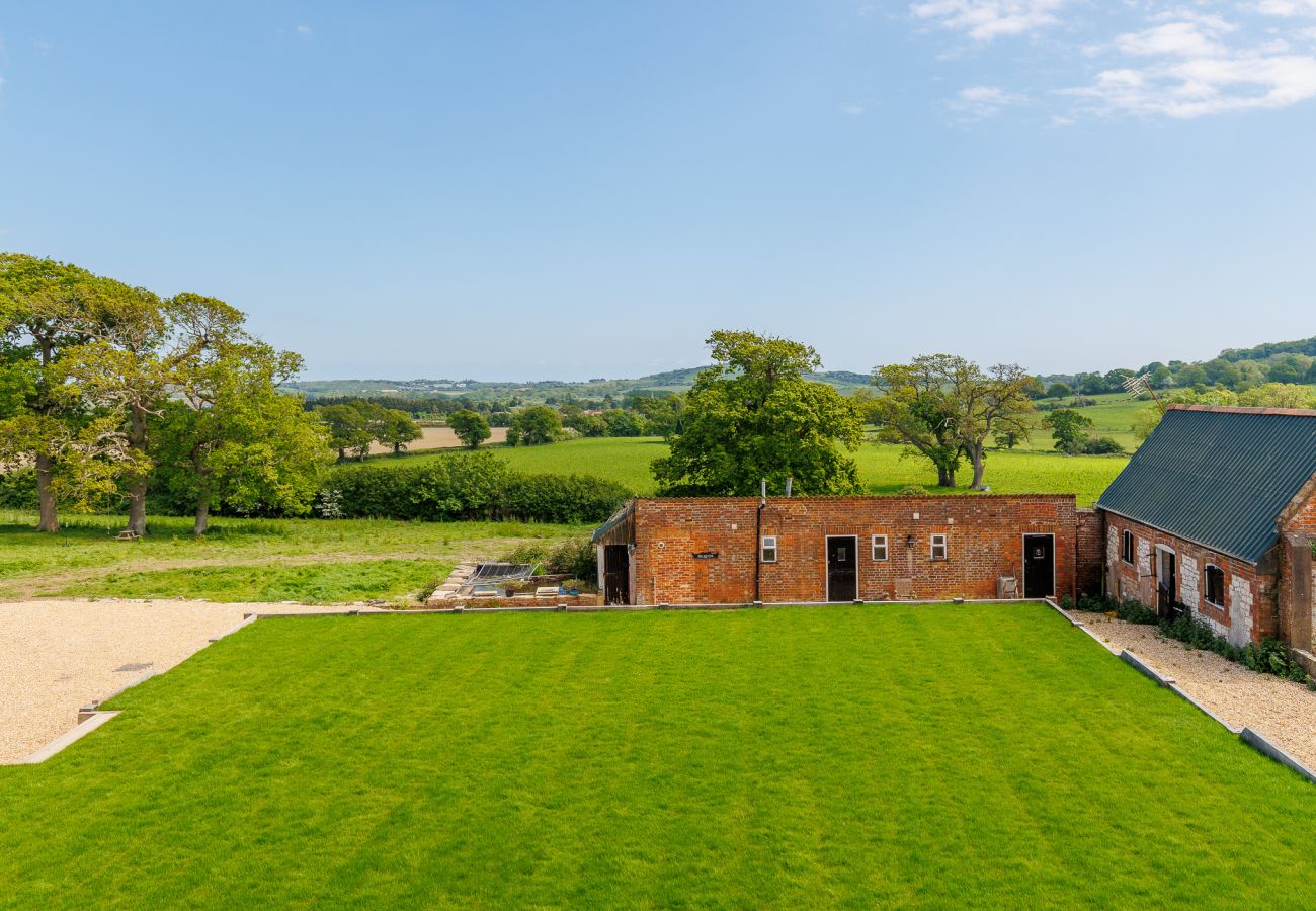 House in Brading - The Farmhouse at Nunwell 