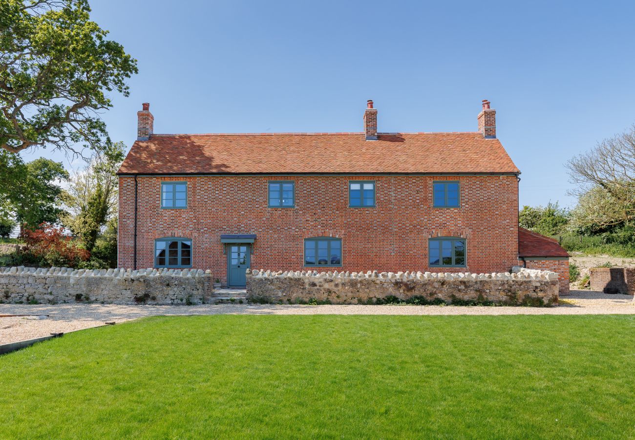 House in Brading - The Farmhouse at Nunwell 