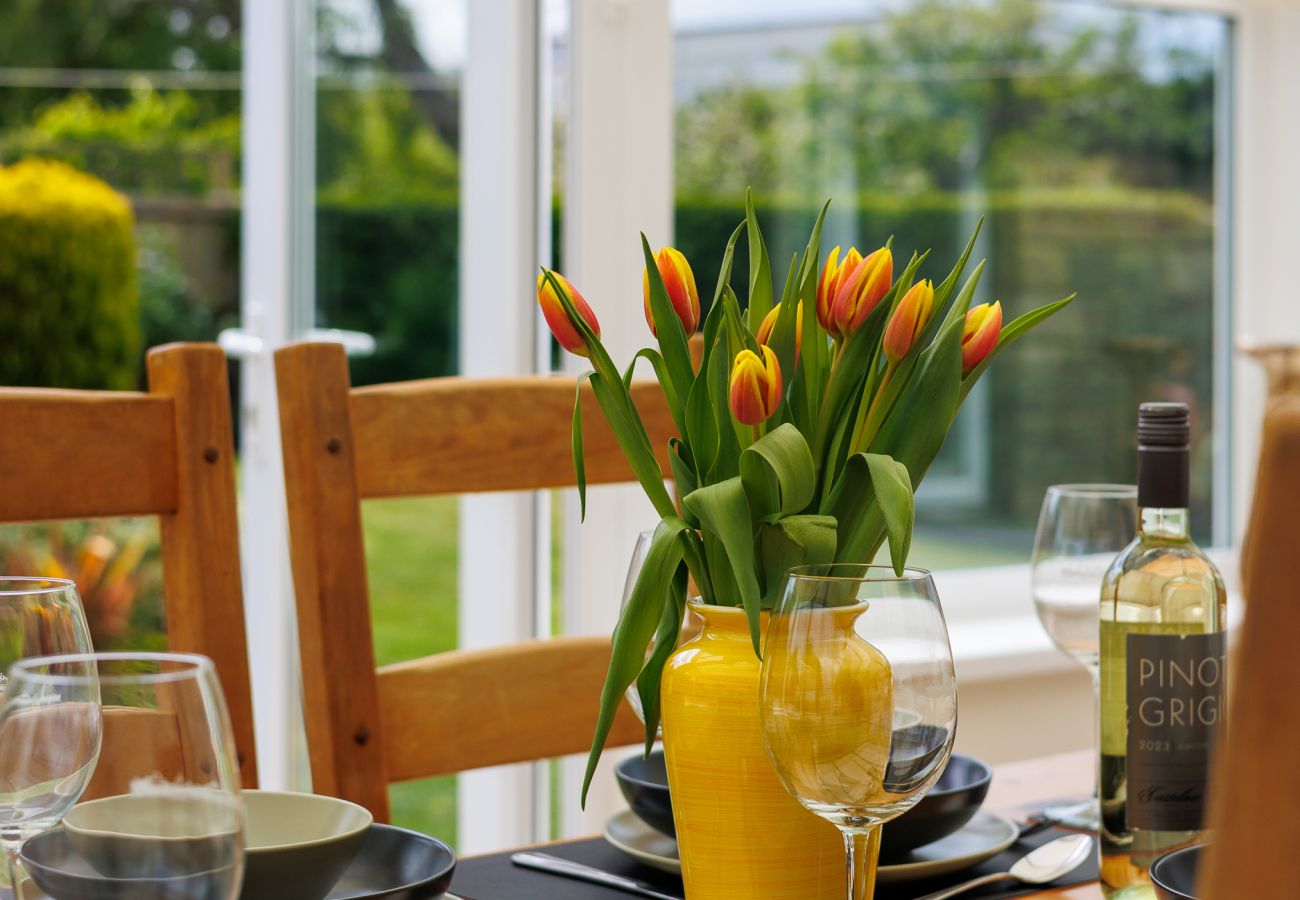Bungalow in Freshwater - Westway