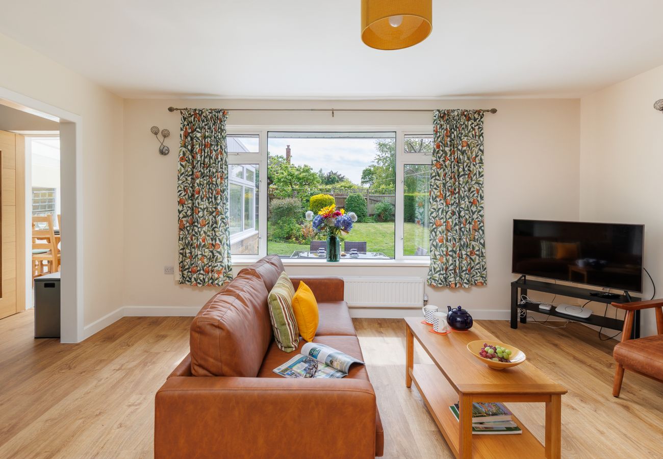 Bungalow in Freshwater - Westway