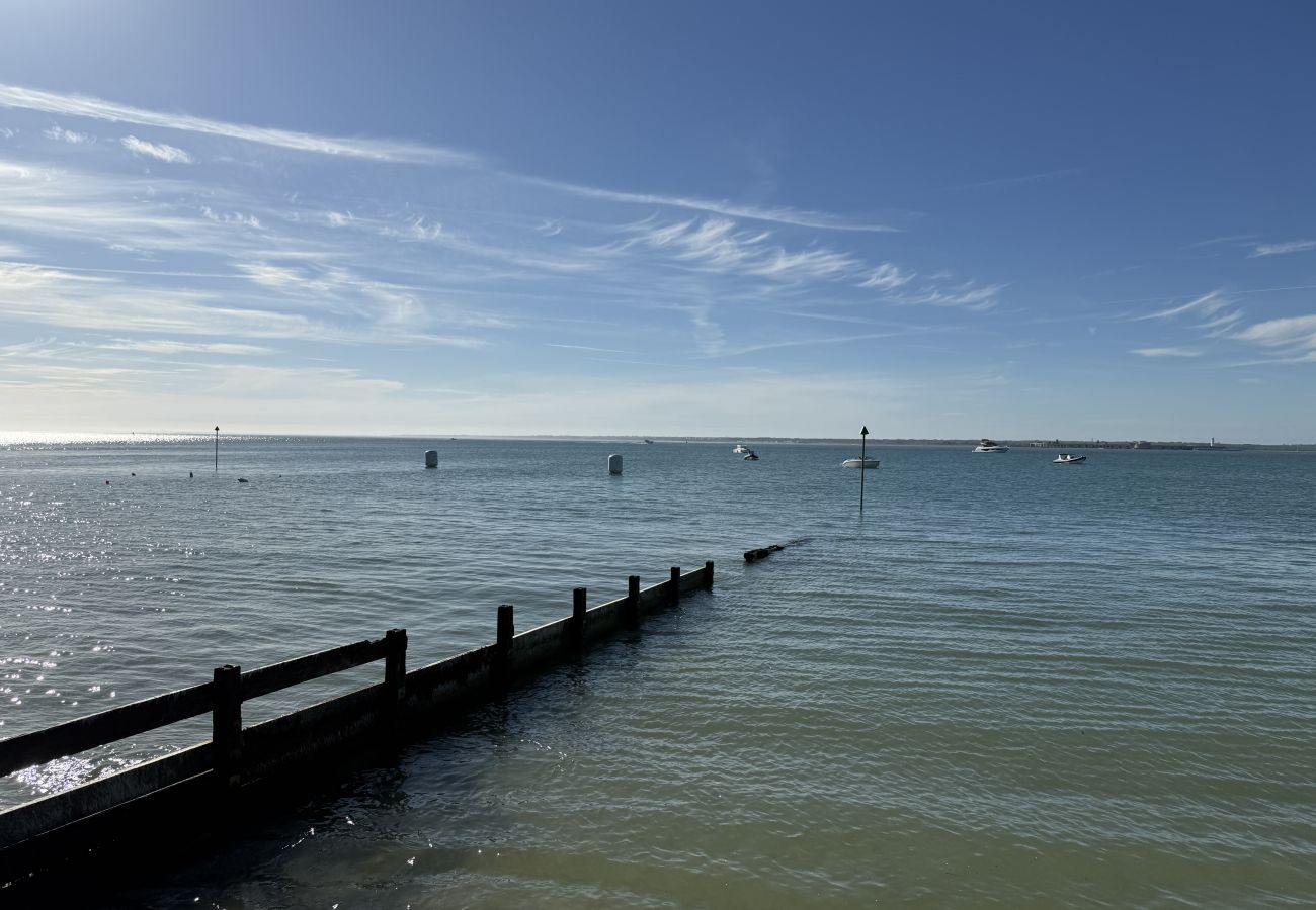 Bungalow in Freshwater - Westway - Colwell Bay 