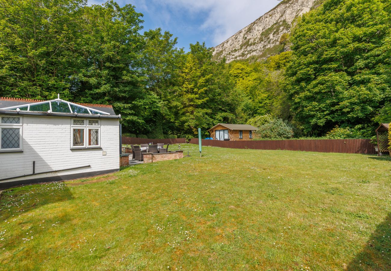 Bungalow in St Lawrence - Undercliff View 